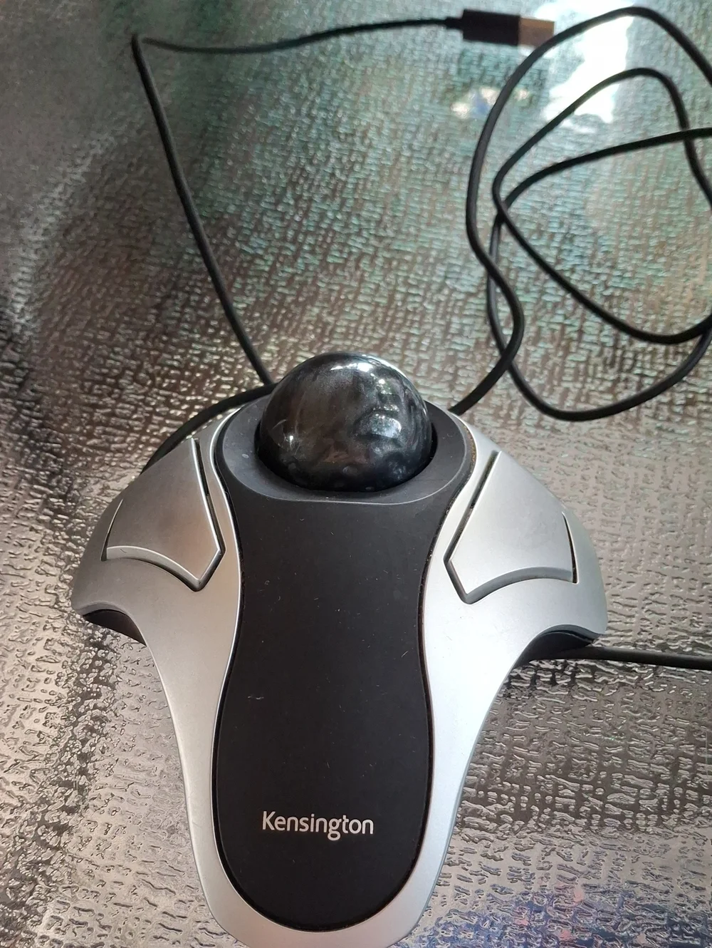 Kensington Silver & Black Wired Trackball Mouse - Ambidextrous Control